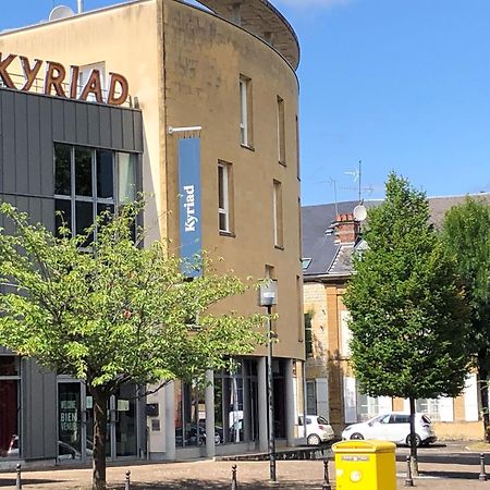 Kyriad Charleville Mezieres Экстерьер фото