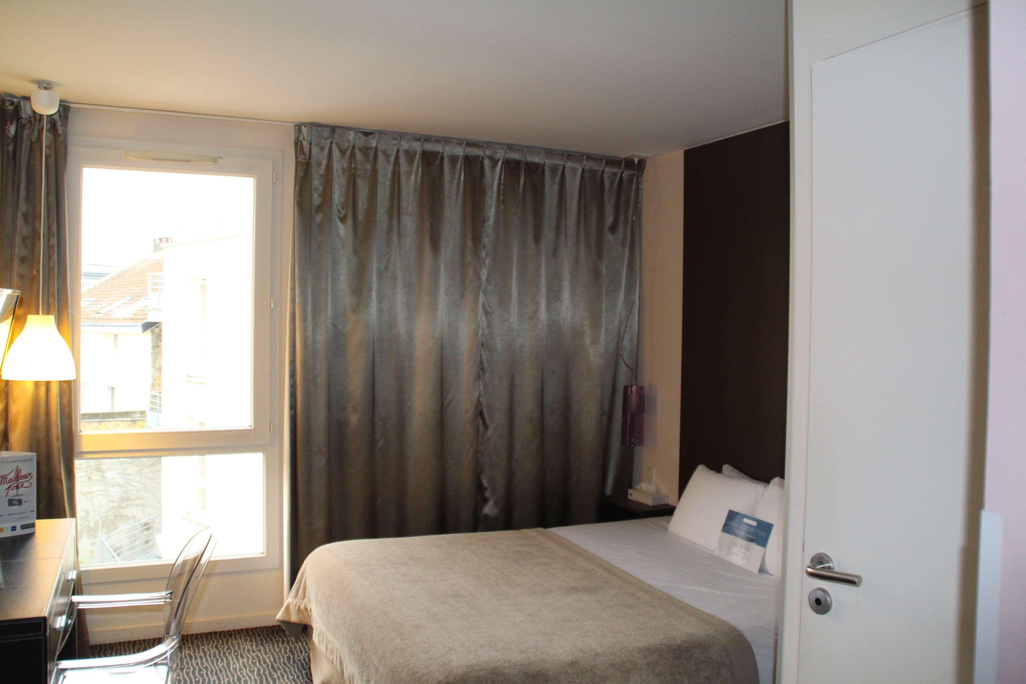 Kyriad Charleville Mezieres Экстерьер фото