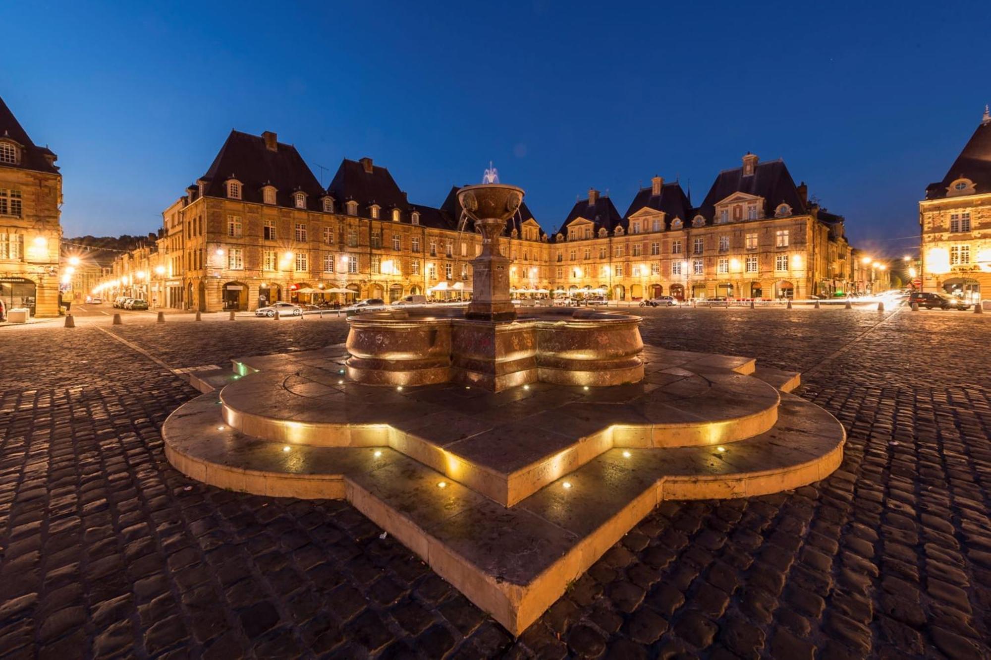 Kyriad Charleville Mezieres Экстерьер фото