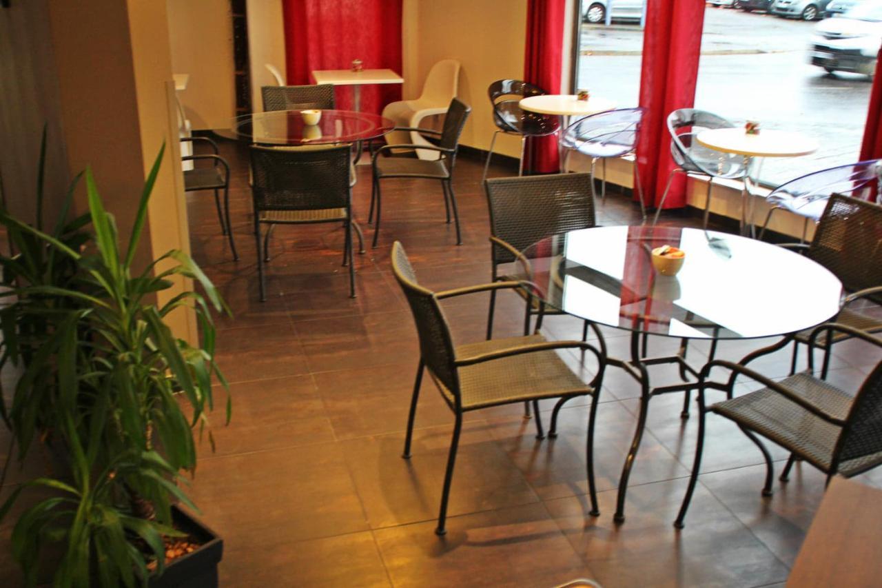 Kyriad Charleville Mezieres Экстерьер фото