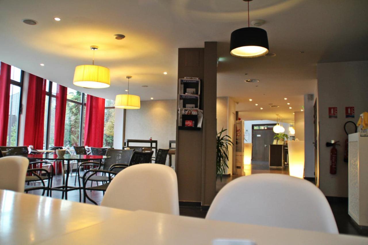 Kyriad Charleville Mezieres Экстерьер фото